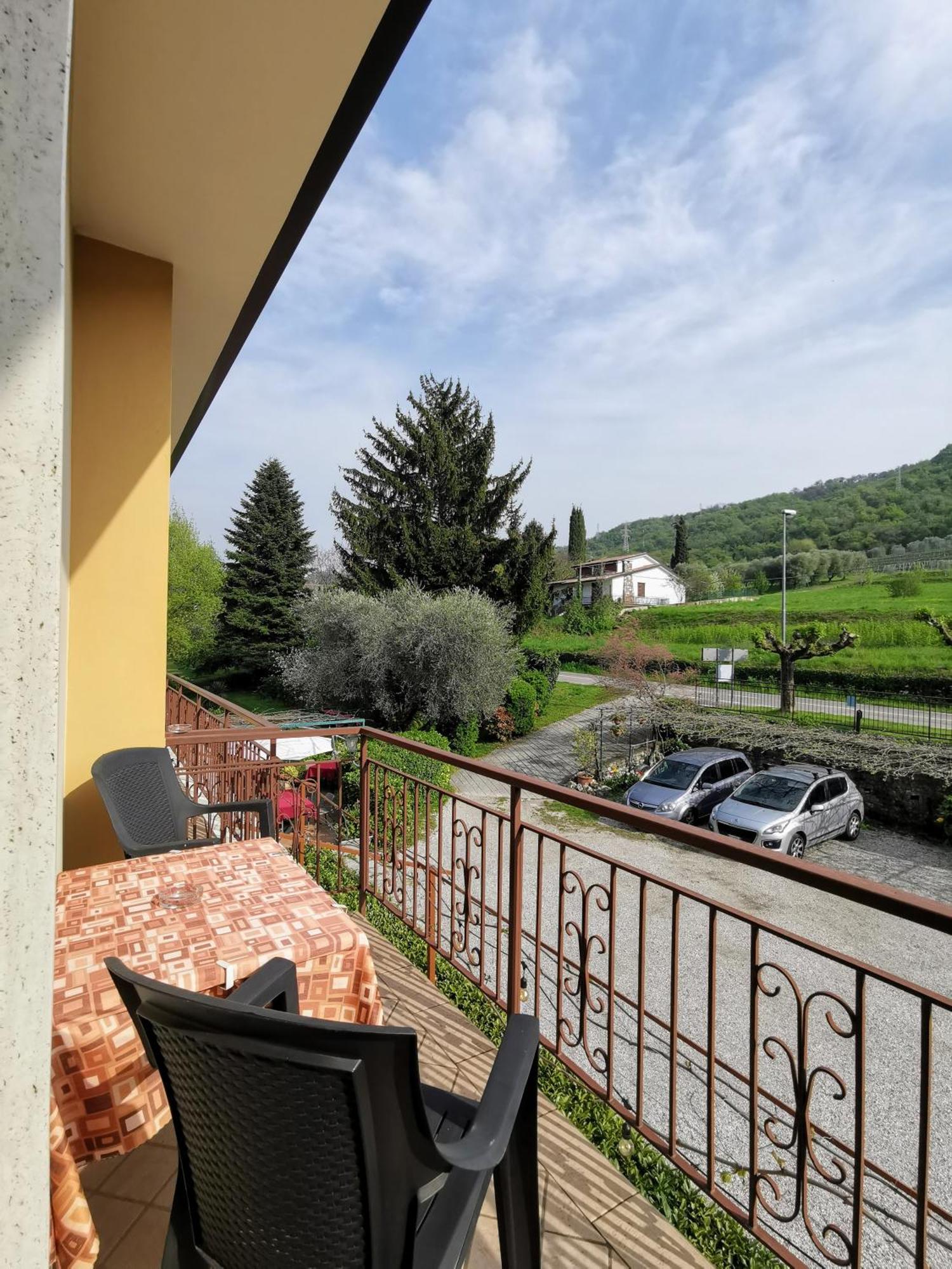 Hotel Ristorante Le Rasole Garda  Exteriér fotografie