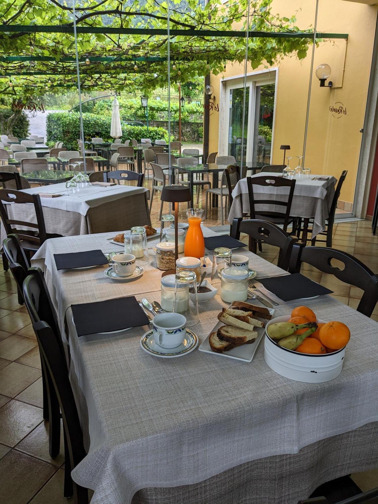 Hotel Ristorante Le Rasole Garda  Exteriér fotografie